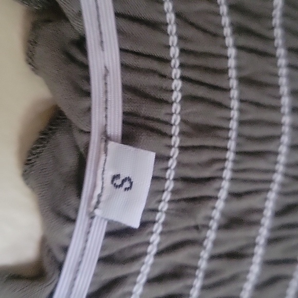 Green Jumpsuit with Pockets - Picture 2 of 4